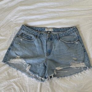 Abercrombie & Fitch Low Rise Baggy Shorts